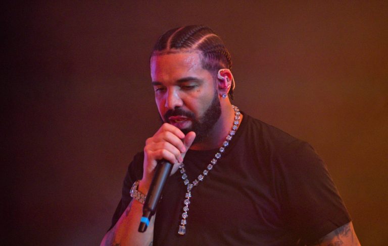 Drake pays tribute to Migos’ Takeoff at Atlanta concert
